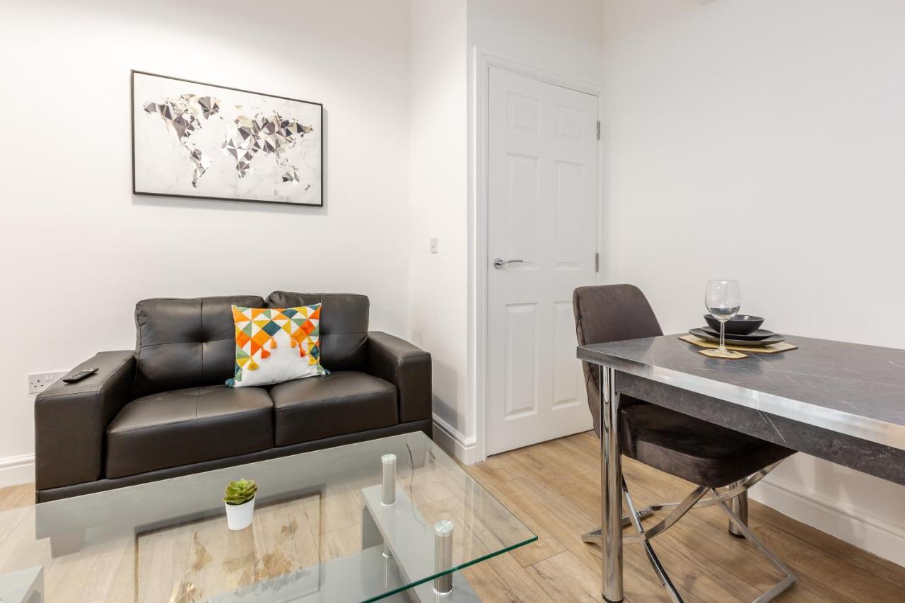York Villas Free Parking Included Liverpool Buitenkant foto